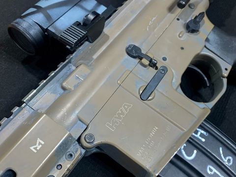 Lightly frosted tan receiver on a completed custom build